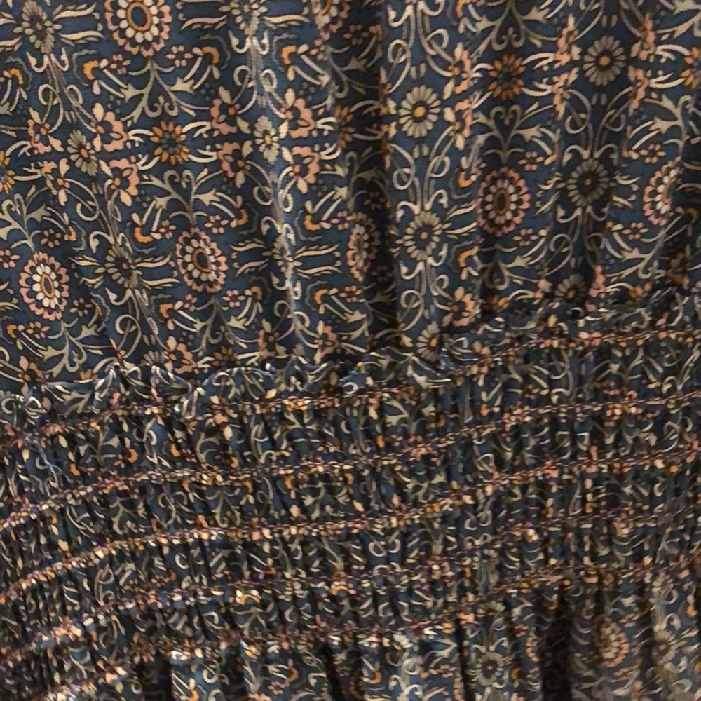 Dress - Picture 7 of 9